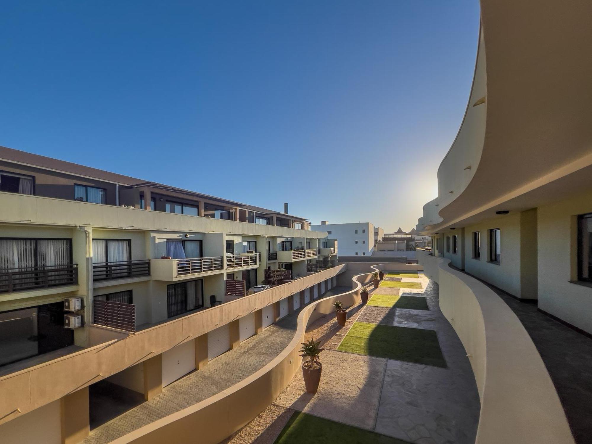 Moringa Gardens 2D Apartment Суакопмунд Екстериор снимка